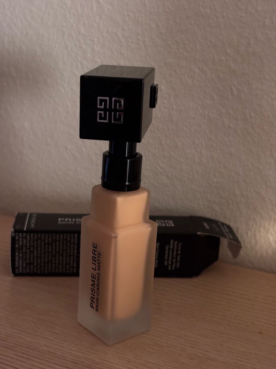 Givenchy Make-up: Givenchy Foundation, 2-W110 – Nuovo (secondo la descrizione) da Kriens venduto da qij_5ghs 3
