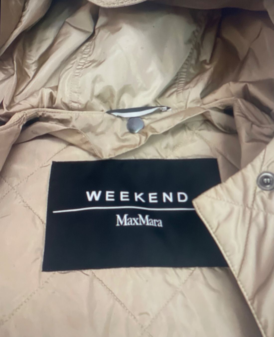 Max Mara Jacken: Max Mara Weekend Steppjacke beige mit Kapuze – Neu (gemäss Beschreibung) aus Ftan von ch__68hf 7