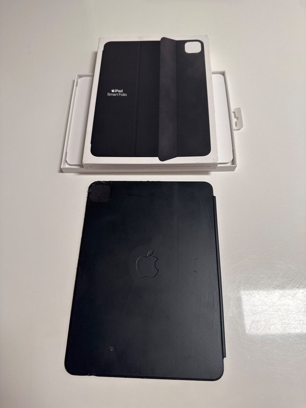 Apple Covers & Taschen: ORIGINAL APPLE IPAD PRO 11 SMART FOLIO BLACK – Gebraucht aus Frauenfeld von iphone6 5