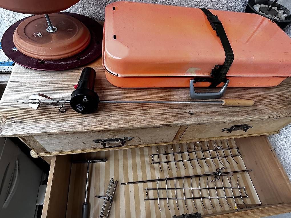 Grills: Gasgrill  – Gebraucht aus Bottenwil von Wikingerbraut 2