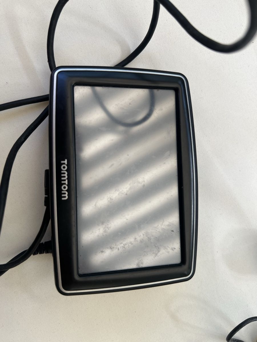 Tomtom Navigationsgeräte: TomTom XL Navigationssystem mit Zubehör – Gebraucht aus Zürich von ale_ap 2