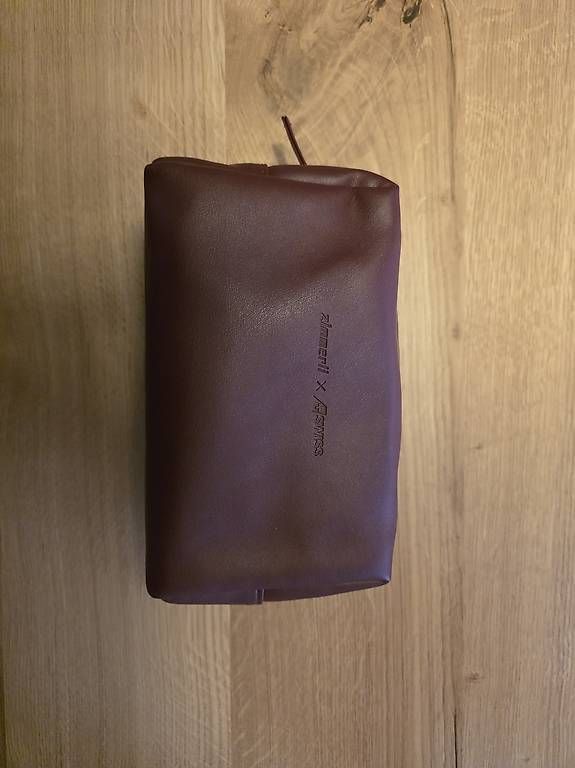 Trousses de maquillage: SWISS First Class Amenity Kit - Zimmerli – Neuf avec emballage d'origine à Gutenswil par dan_6g9s 3