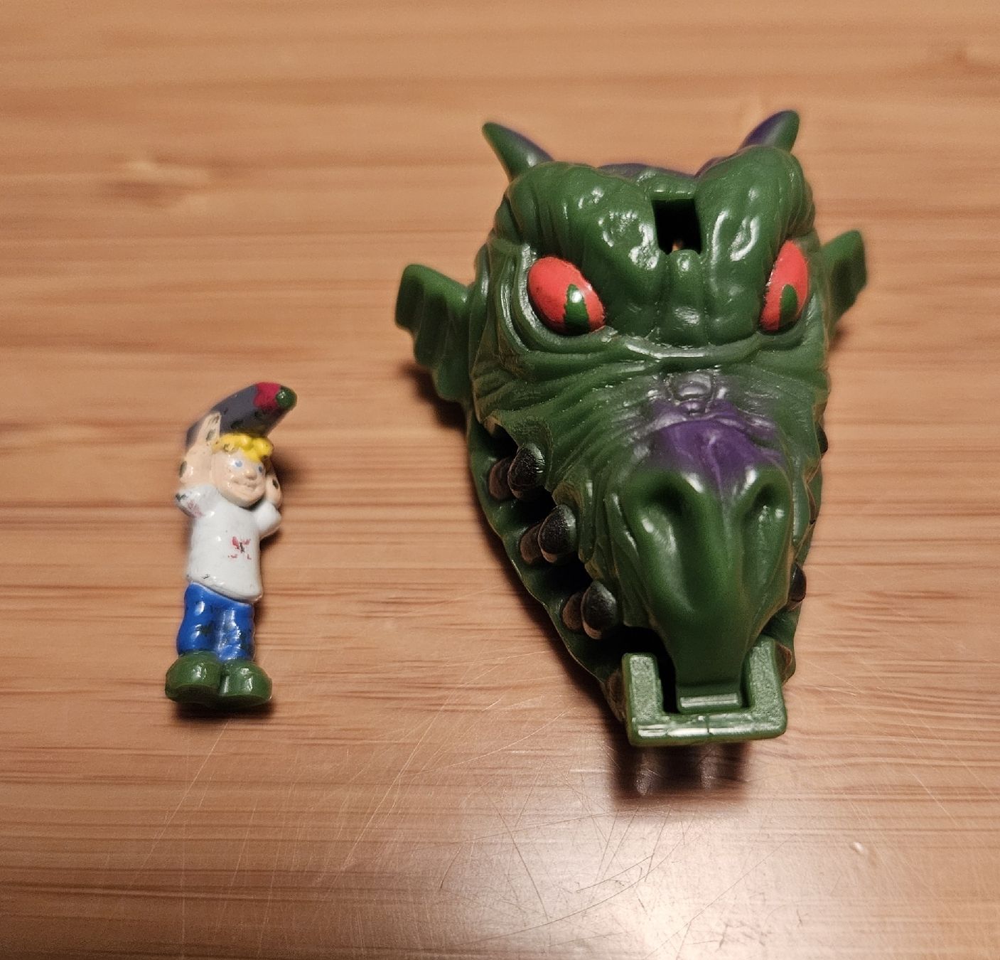 Spielzeuge: MIGHTY MAX SHRUNKEN HEAD NECROSAUR – Gebraucht aus Sarnen von rockola02