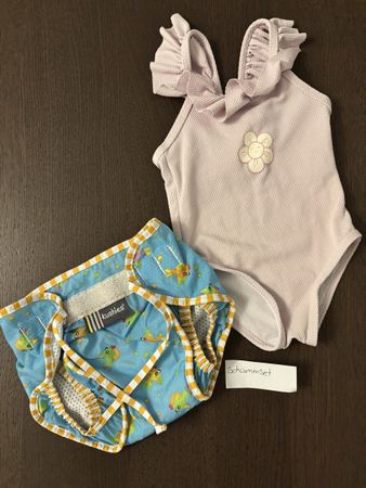 Badeanzug mit Schwimmwindel Gr. 62/68 