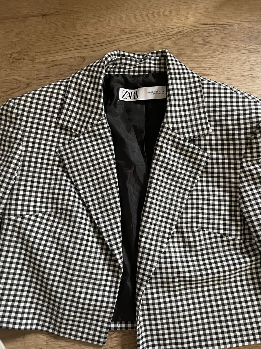 Zara Jacken: Zara cropped Blazer – Gebraucht aus Dietikon von sug_zx2f 2