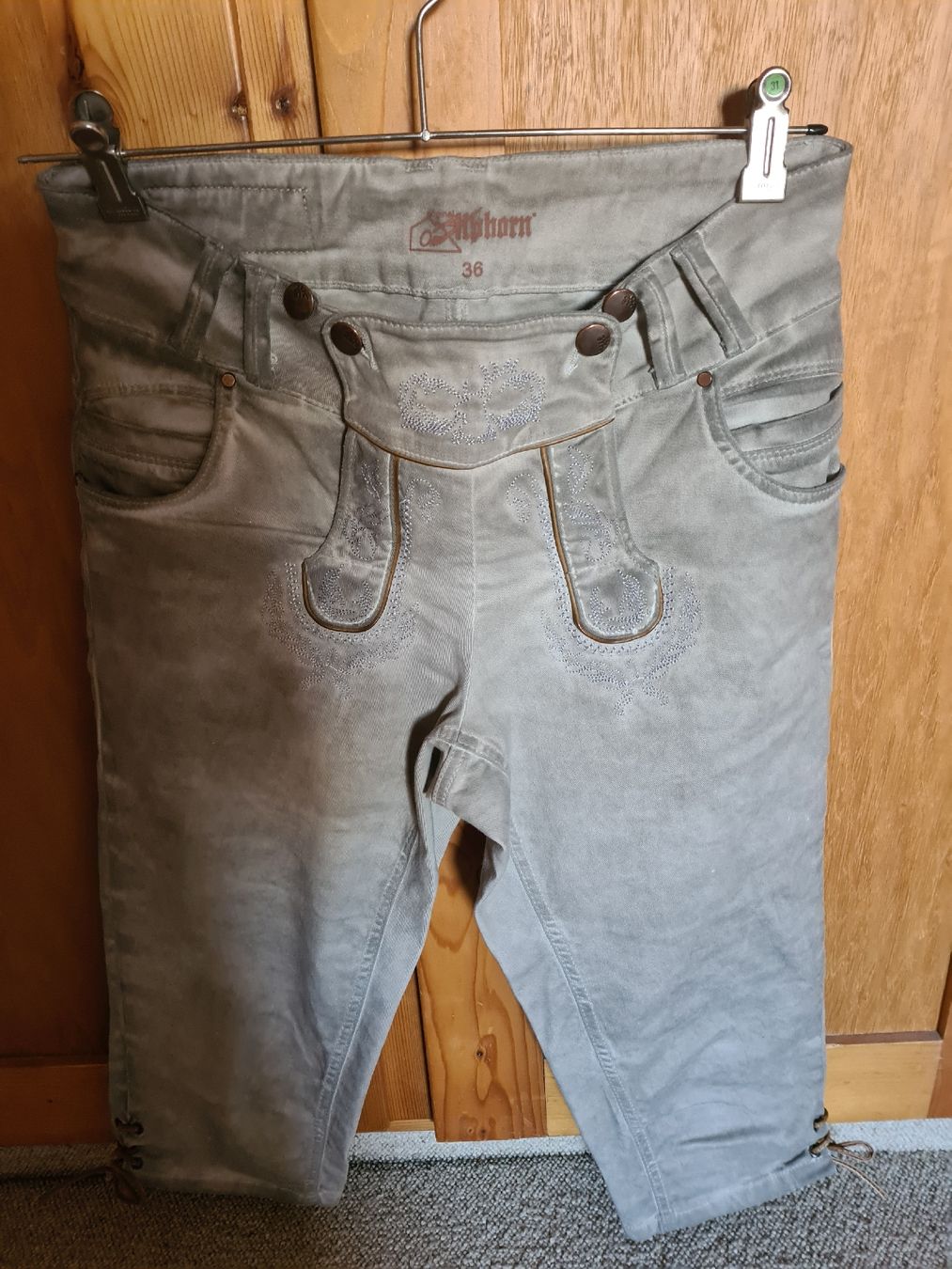 Pantaloni: Trachenhose Jeans – Usato da Falera venduto da Claudia610506