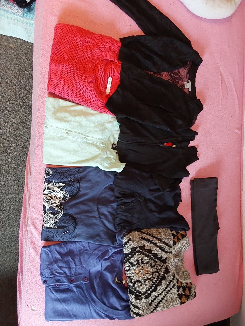 Lotti di vestiti: Kleiderpaket XS – Usato da Döttingen venduto da Verkauf 1
