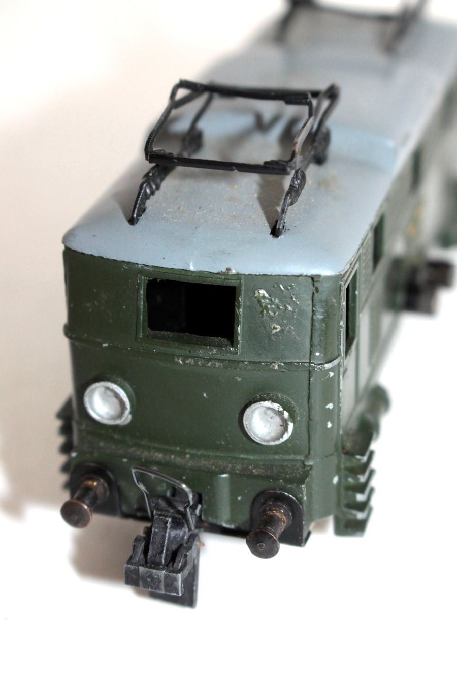 Trix Modelleisenbahnen: H0 / TRIX EXPRESS LOKOMOTIVE 20 052 – Gebraucht aus Allschwil von  3