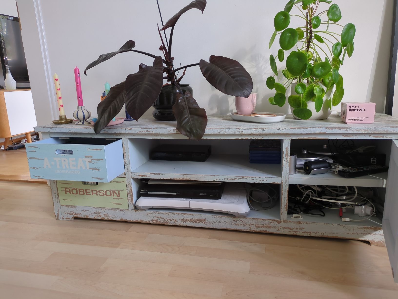 TV Möbel: TV-Möbel / Siedeboard im "Shabby Chic" Style – Gebraucht aus Winterthur von Sir_Waldi 1