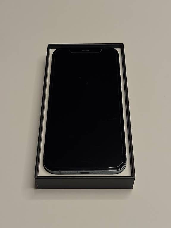 Telefoni cellulari / Smartphones: iPhone 12 pro – Usato da Rümlang venduto da des_qg77 1