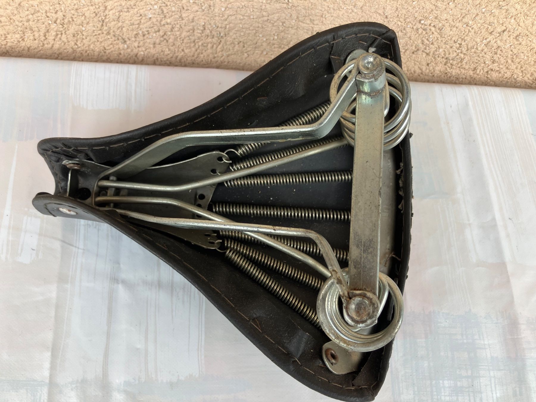 Ersatzteile: Vintage Velosattel Damen – Gebraucht aus Trimbach von cendira 3