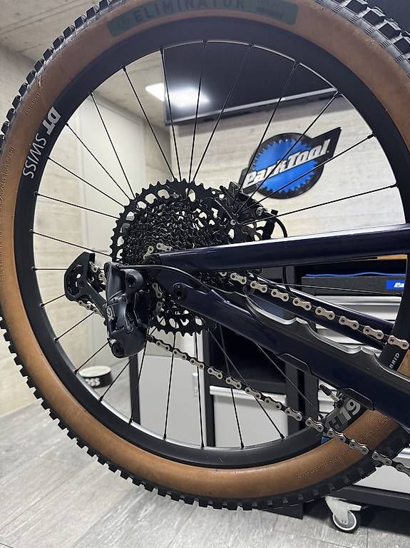 Biciclette: Specialized Enduro Expert Satin Blue/Black – Usato da Sementina venduto da mauro331 2