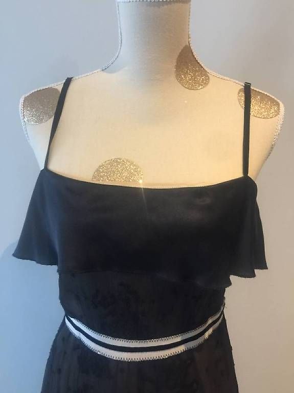Sandro Vestiti: Robe en soie noire Sandro taille 38 – Usato da Lausanne venduto da Flo1006 1