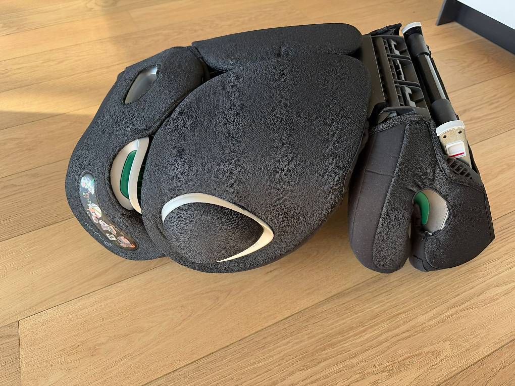Seggiolini per auto: Seggiolino auto Cybex  isofix – Usato da Savosa venduto da elvezia5 3