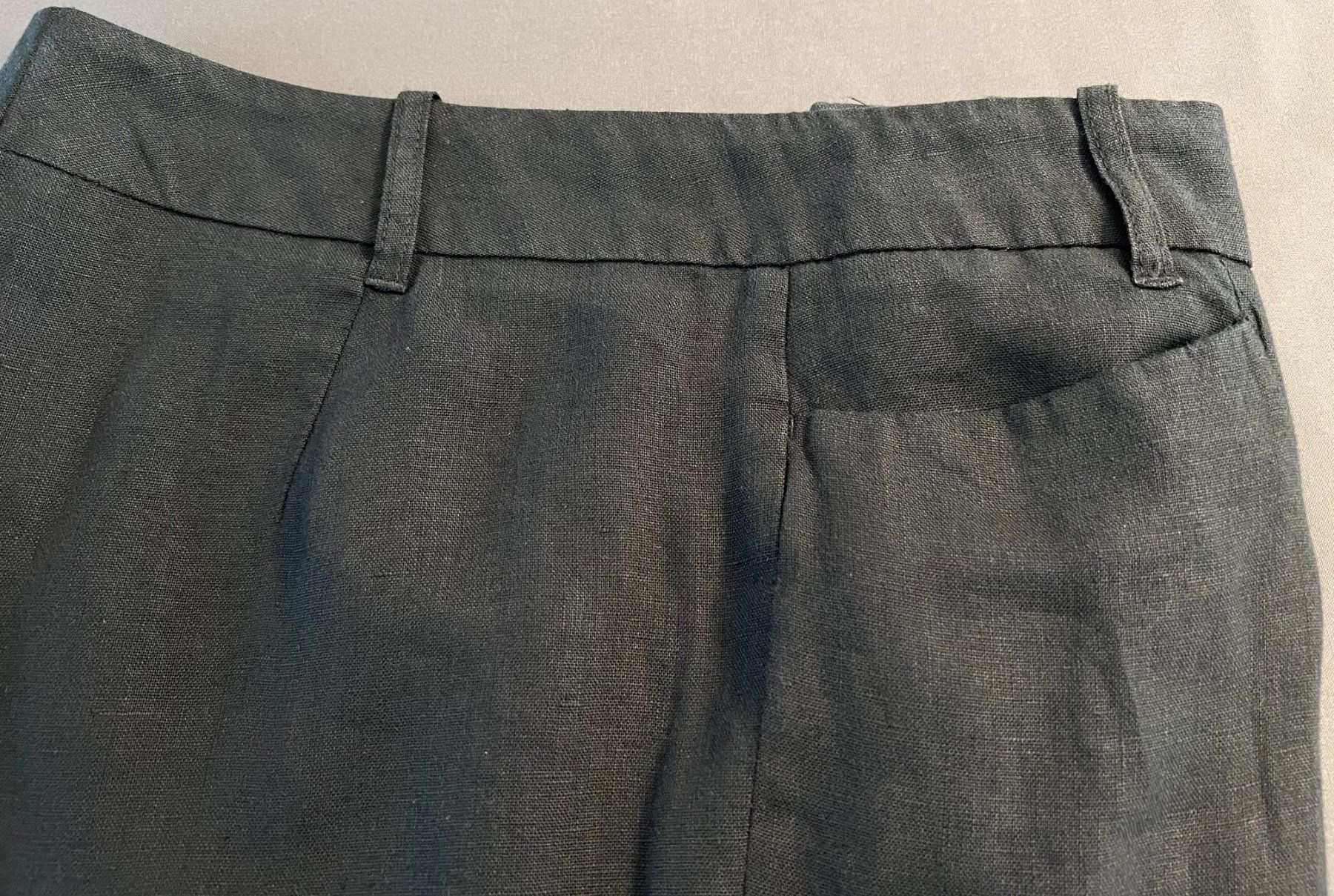 Pantaloni: Damen-Leinenhose schwarz – Usato da Wettswil venduto da MargrithK01 2