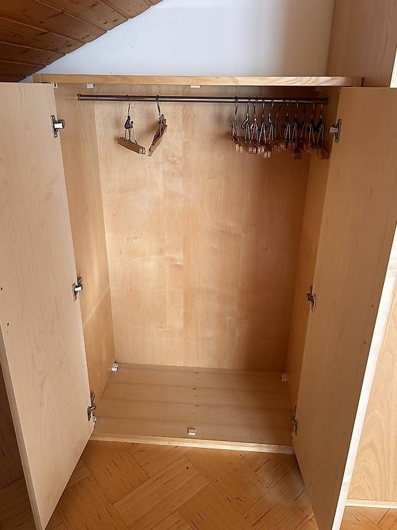 Armadi: Schrank Massivholz klein – Usato da Windisch venduto da _gris_ 1