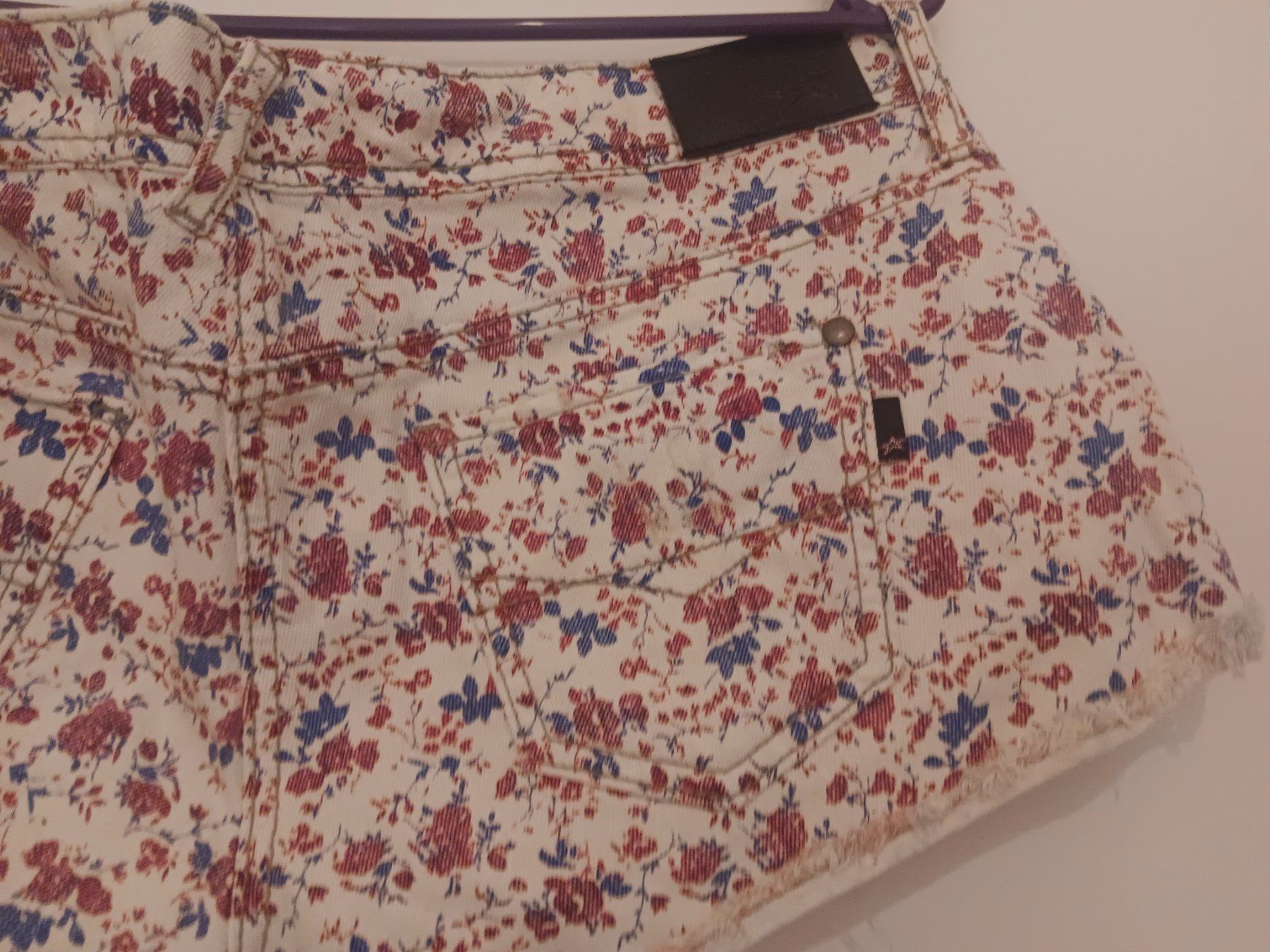 Hosen: Frauen Hot Pants,Gr.xxl – Gebraucht aus Oftringen von Jul.ia 2