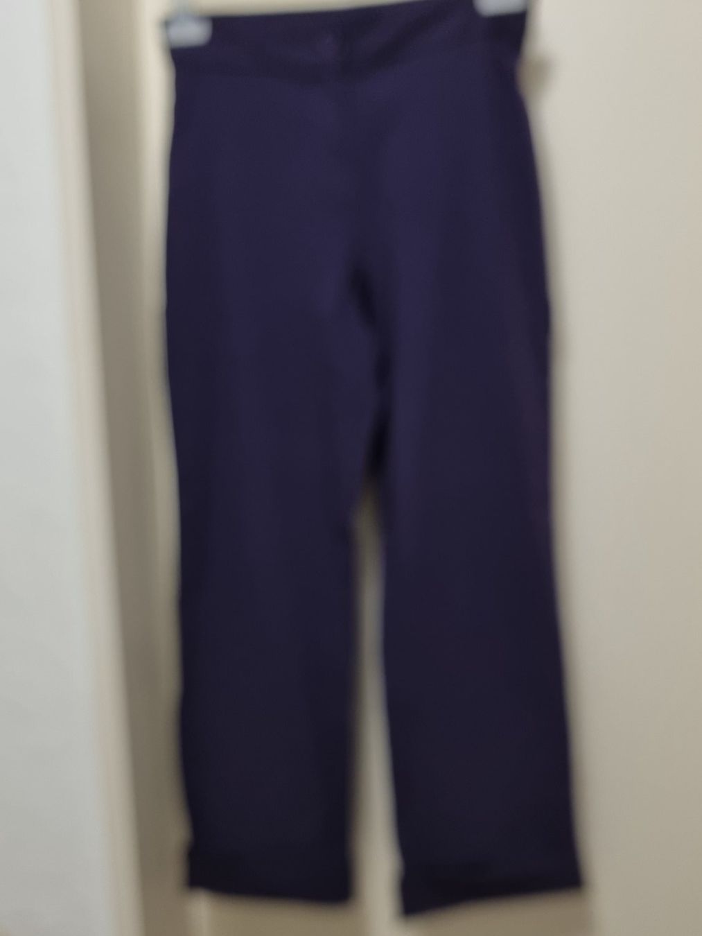 Pantaloni: Hose dunkelviolett Gr. 38 – Usato da geroldswil venduto da Gumball1 2