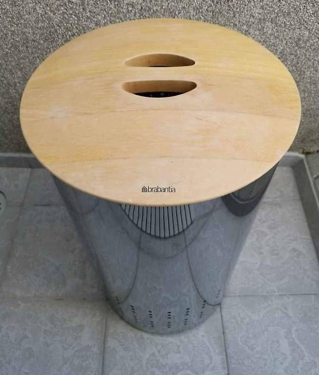 Brabantia Cesti per biancheria: Brabantia Wäschekorb mit Holz 60 L – Usato da Zuchwil venduto da Lea007