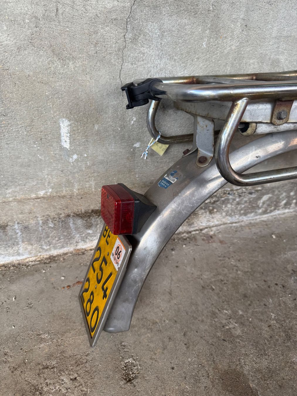 Sachs Parti ricambio per ciclomotori: Sachs 503 Mofa Gepäckträger mit Schutzblech – Usato da Fahrni b. Thun venduto da berger_tuning34 4