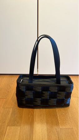 Unique Harveys Seatbelt Tote Bag
