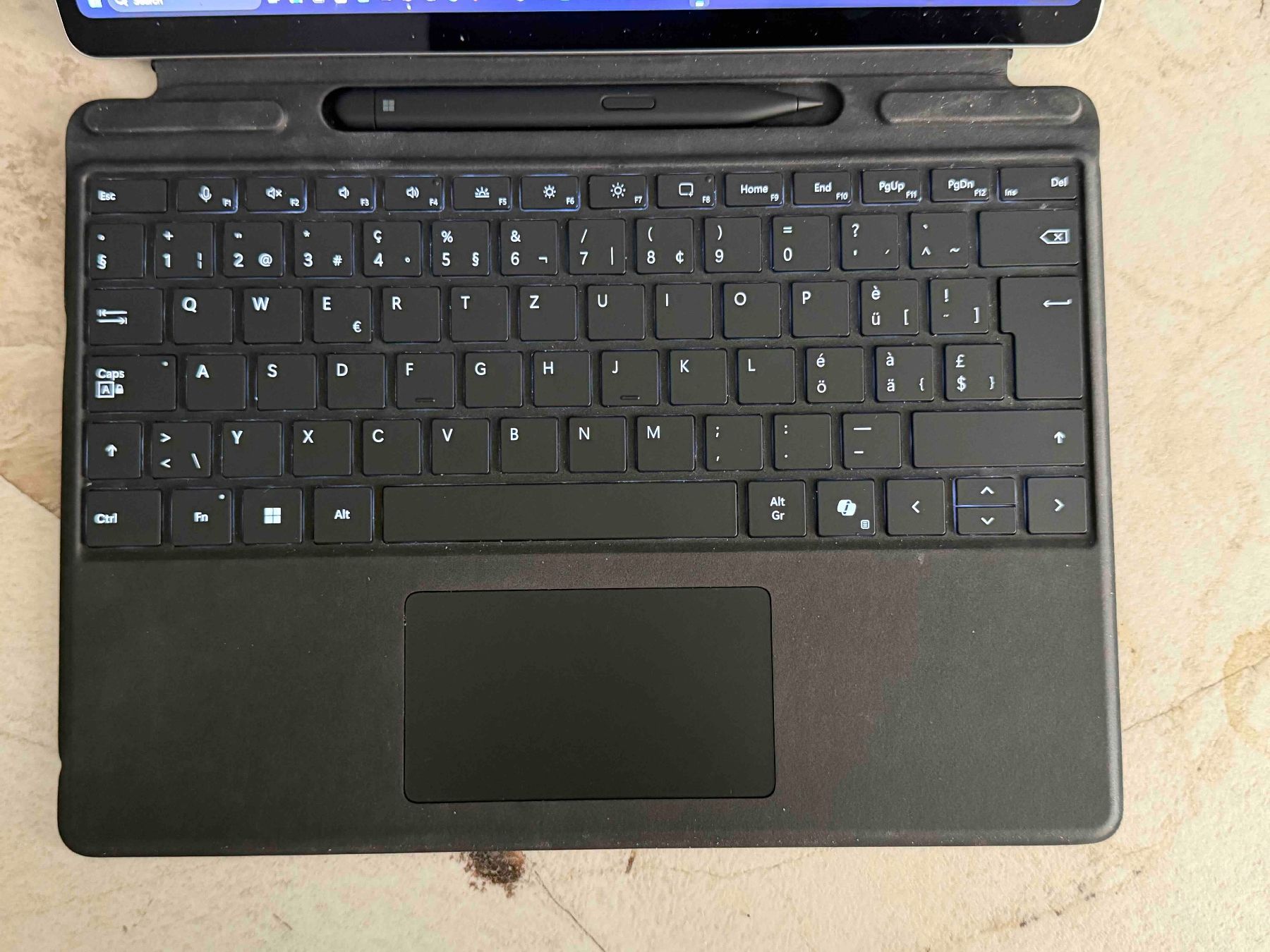 Microsoft Tablet PC: Surface Pro 13" OLED 12th edition - Snapdragon X2 Elite – Usato da Vandoeuvres venduto da phil55net 1