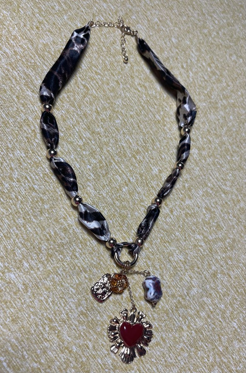 Catenine: Collana con pendente cuore rosso e ciondoli – Nuovo e nell'imballaggio originale da Gordevio venduto da LanaZimm 6