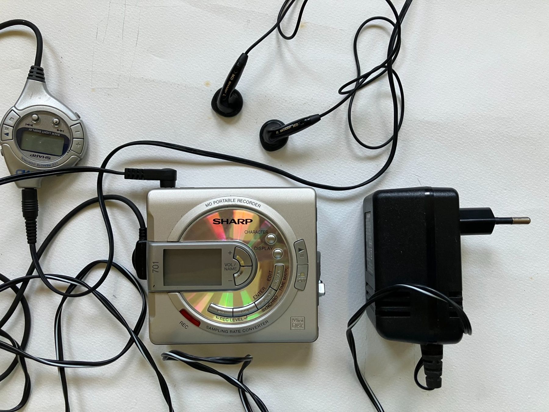 Minidisc: Minidisc Portable Recorder Sharp MT877 komplett mit Sony Mic – Usato da Aarau venduto da rol_mz8k 7