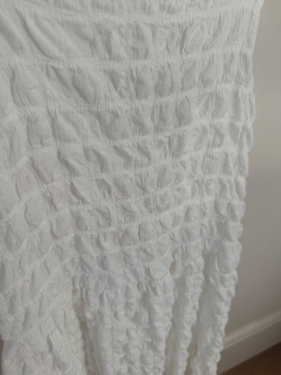 Zara Kleider & Röcke: Zara Ruffle Dress  – Gebraucht aus Genève von Stephanie.xx 1