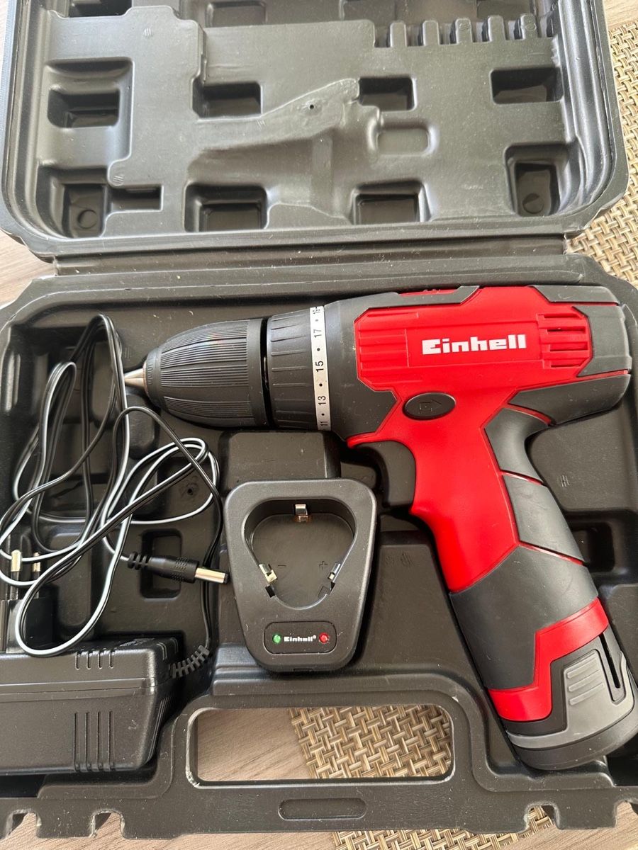 Einhell Tous les outils: Akkuschrauber Einhell mit Ladegerät & Koffer – D'occasion à Münchenbuchsee par IleanaT 2