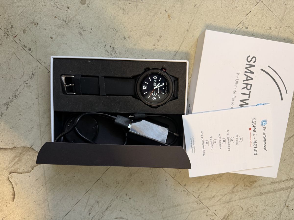 Smart Smartwatch: Smartwatcher Essence Motion Smartwatch schwarz neuwertig – Nuovo e nell'imballaggio originale da St. Gallen venduto da ima_h6l9 4
