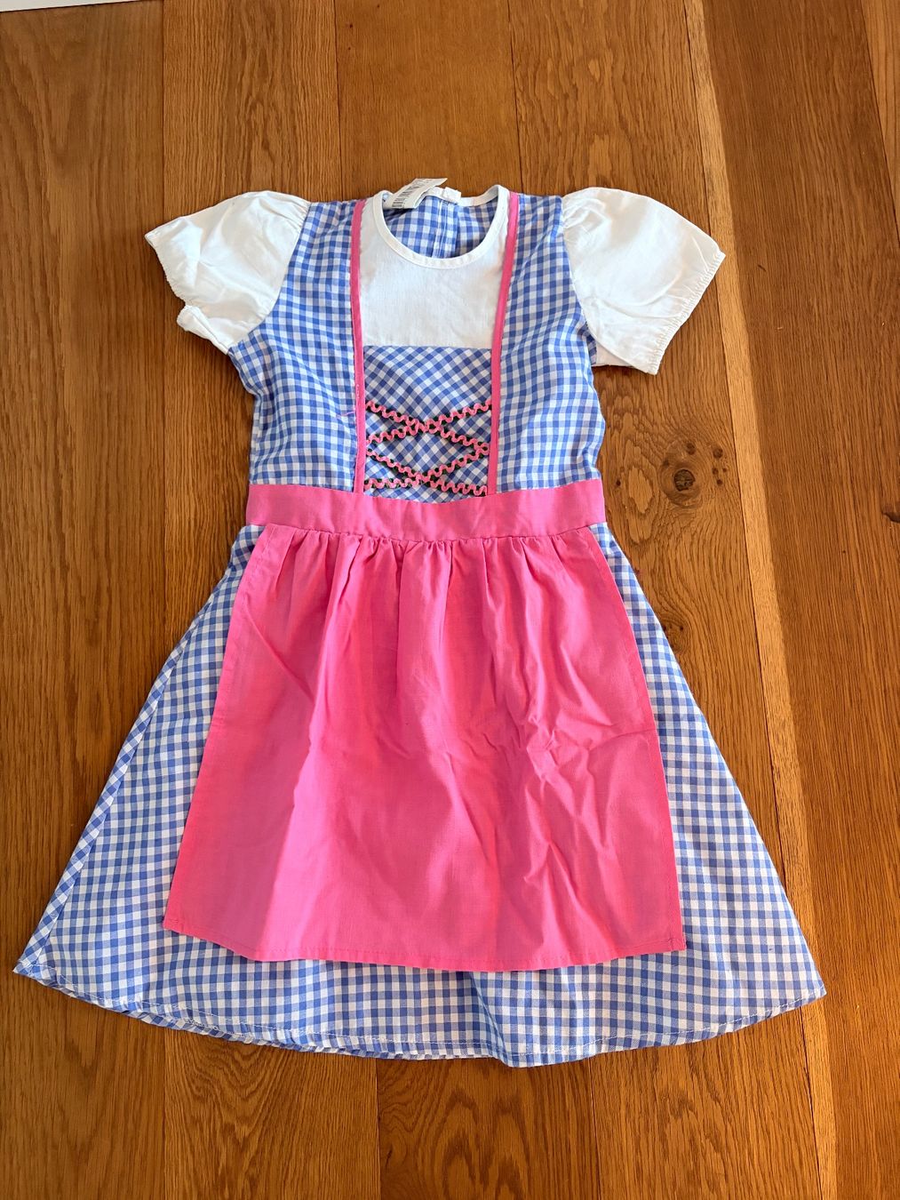 Costumi: Dirndl Gr. 116 – Usato da Luzern venduto da Luzern031