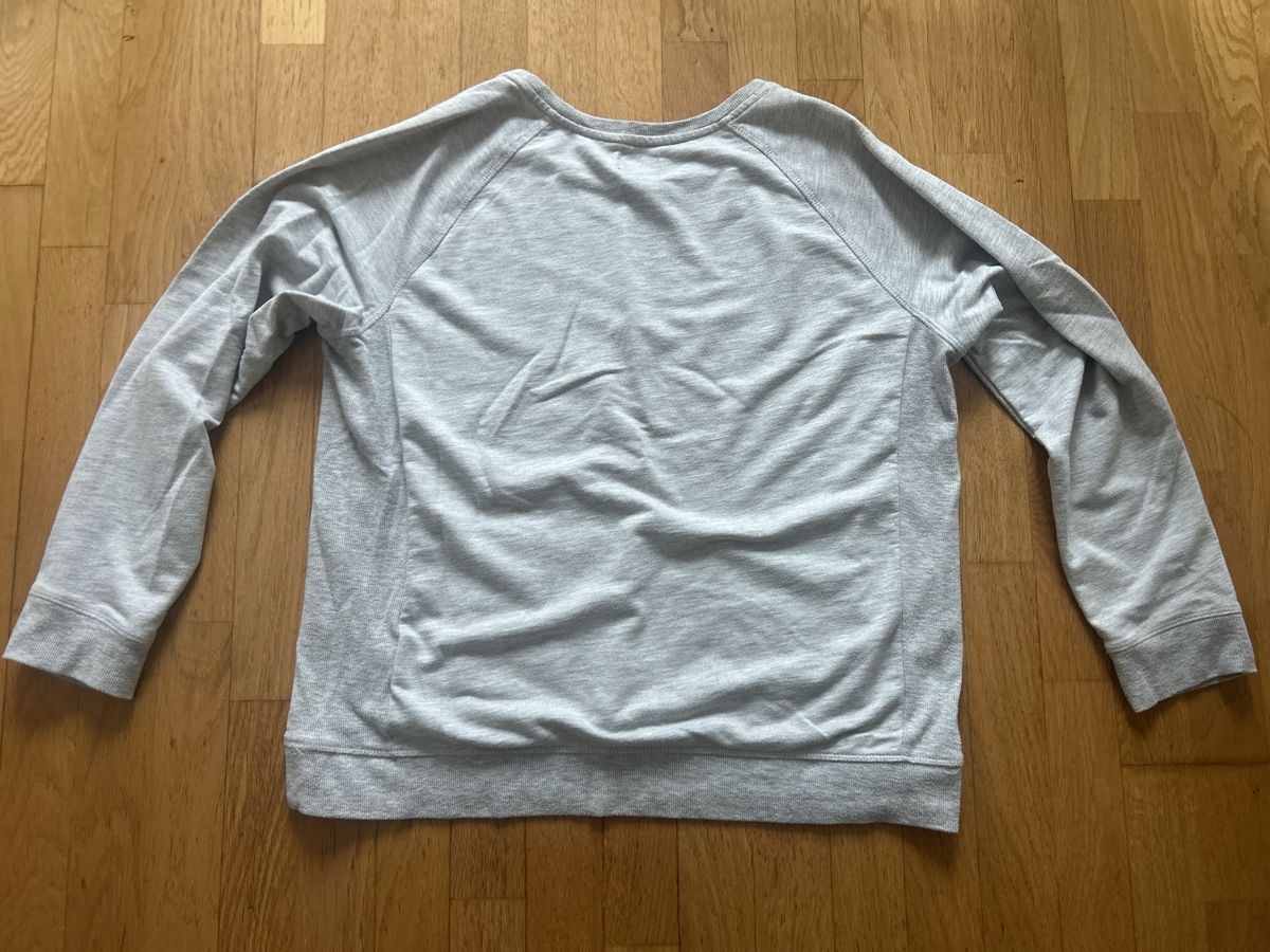 Maglioni & Felpe: Pull XXL gris clair à manches longues – Usato da St-Prex venduto da mar_f6t6 1