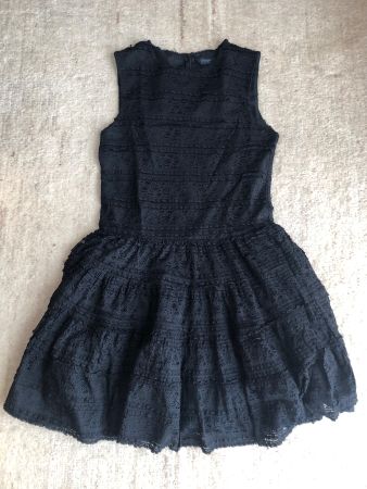 ZARA SOMMERKLEID, GR. S, SCHWARZ, ÄRMELLOS, SPANISCHER STIL