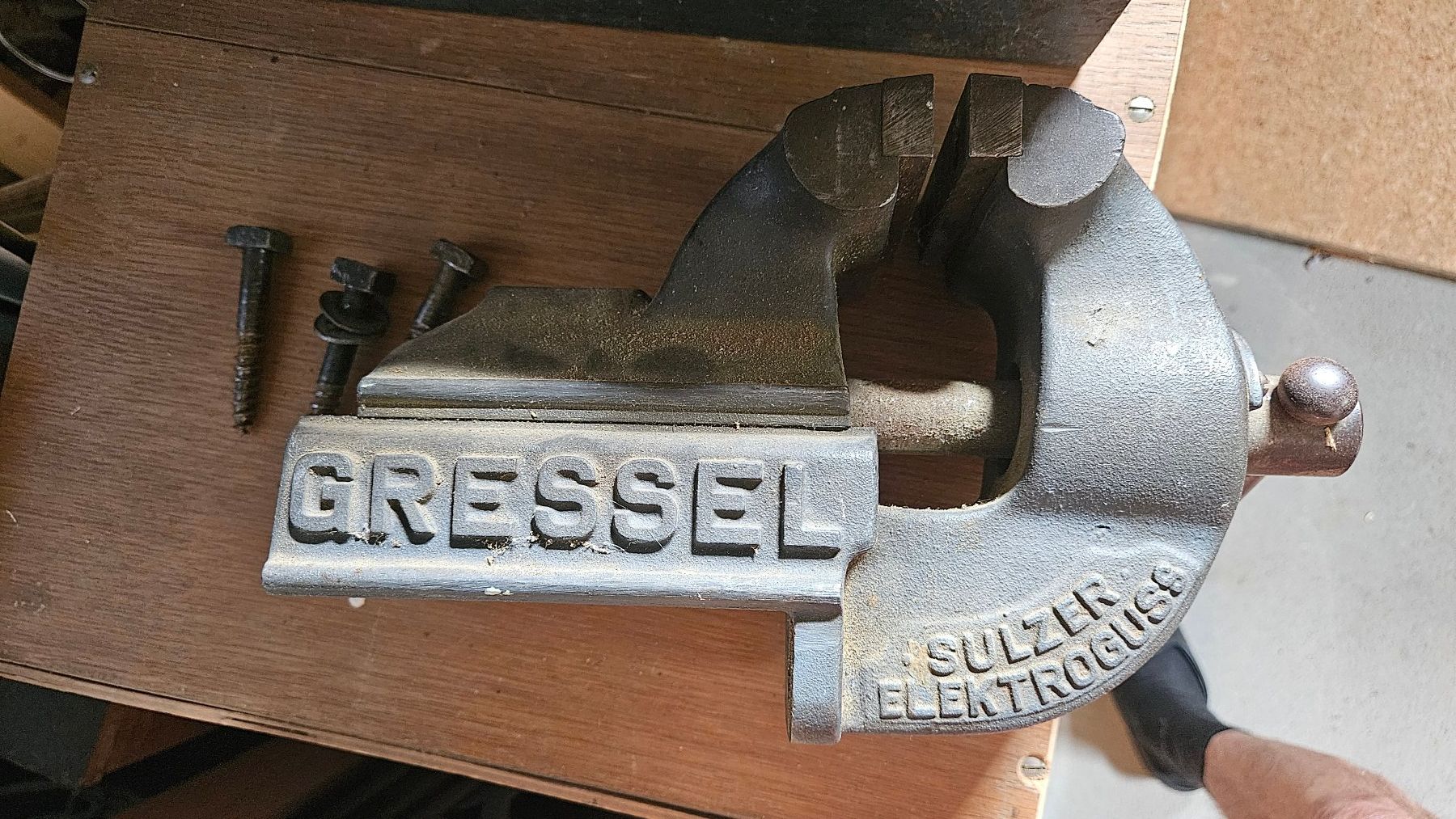 Gressel Alle Werkzeuge: Gressel Schraubstock Sulzer Elektro Guss gebraucht – Gebraucht aus Suhr von Jensdetlef 1