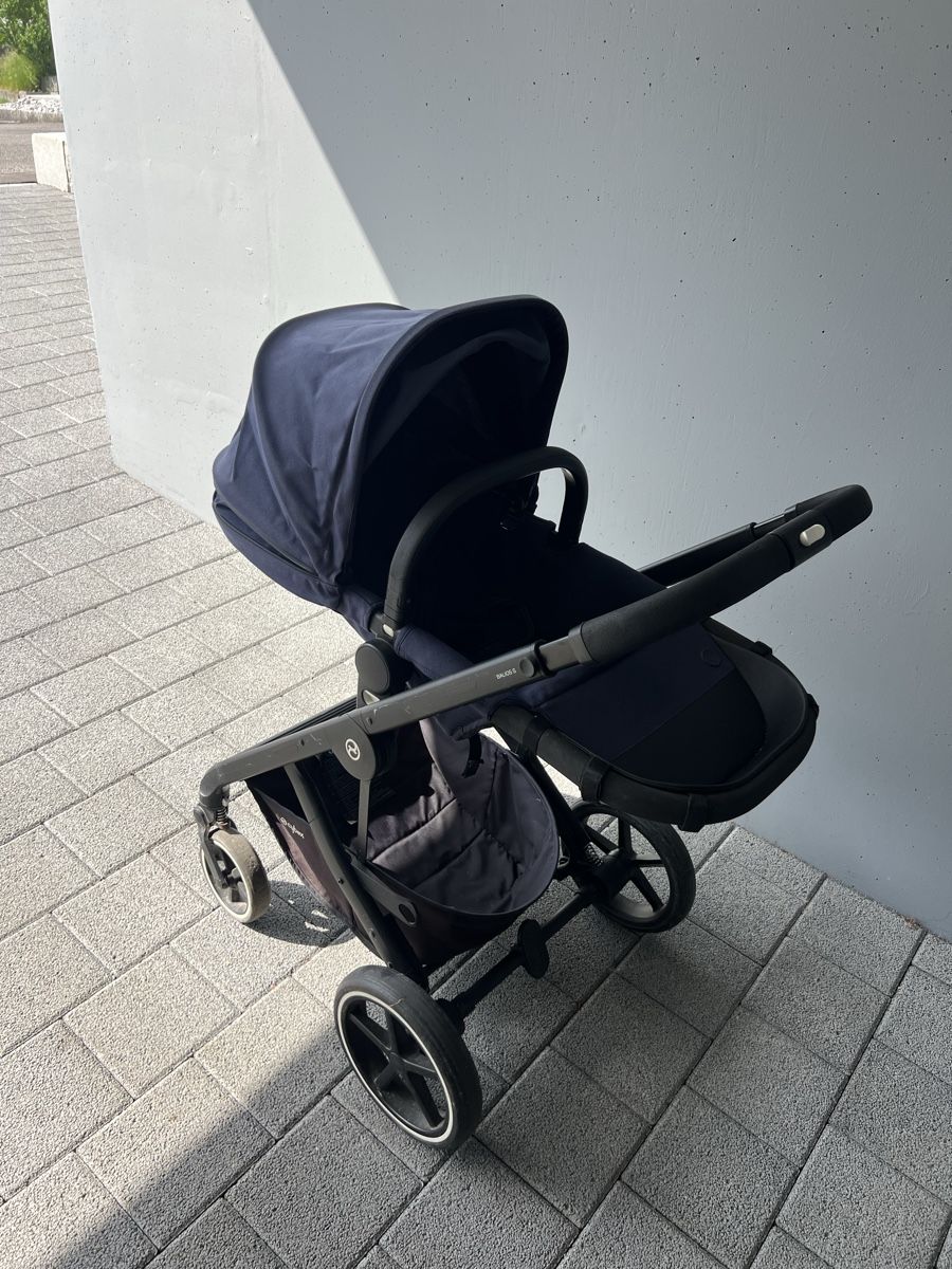 Cybex Carrozzine: Cybex Kinderwagen mit Zubehör  – Usato da Würenlos venduto da Storzi01 1