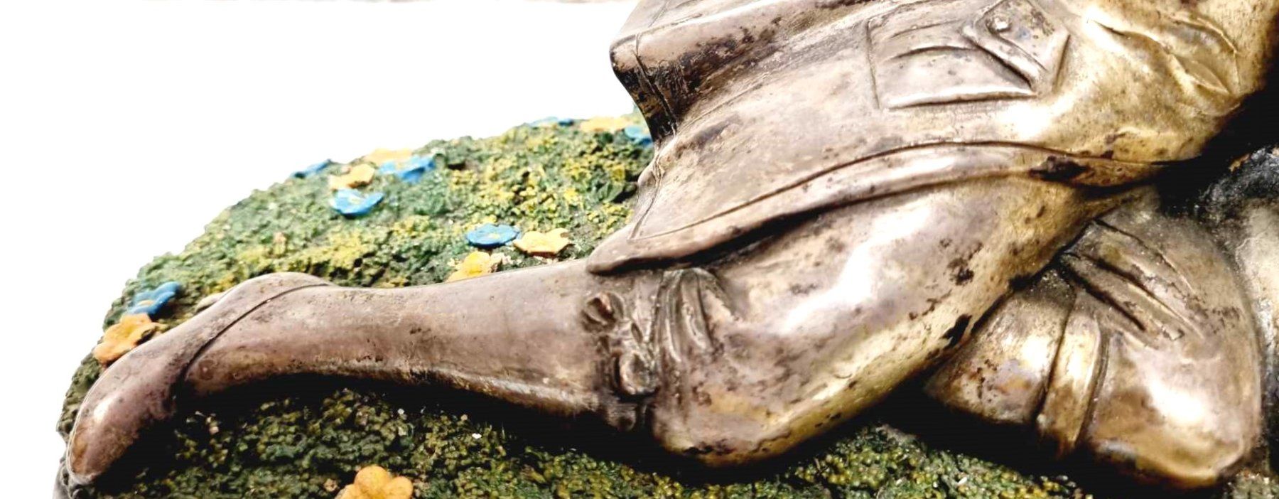 Skulpturen & Statuen: Keramik Skulptur Capodimonte signiert – Gebraucht aus Bern von ros_v7ry 7