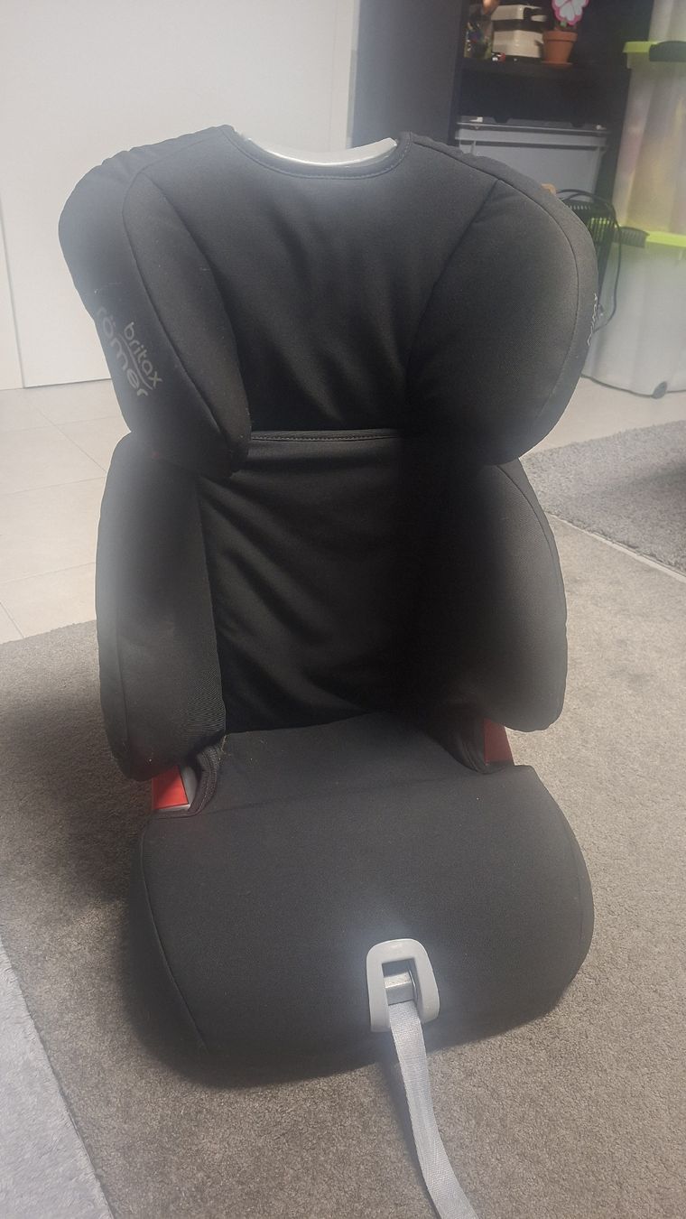 Britax Römer Sièges auto: Britax Römer Discovery SL – D'occasion à Cudrefin par fab_8rm6