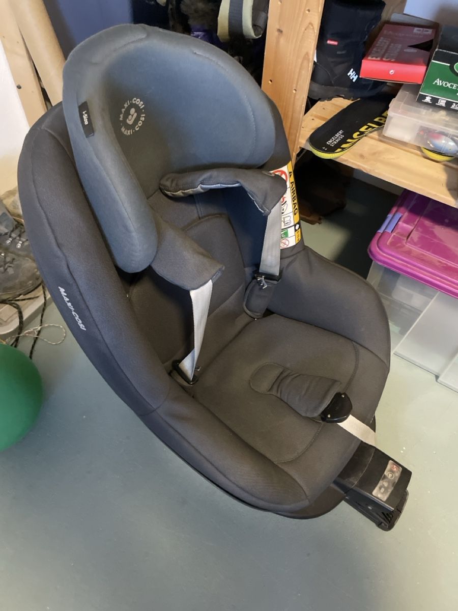 Maxi-Cosi Seggiolini per auto: Kindersitz Maxi-Cosi grau gebraucht – Usato da Kandersteg venduto da sunngirl 1