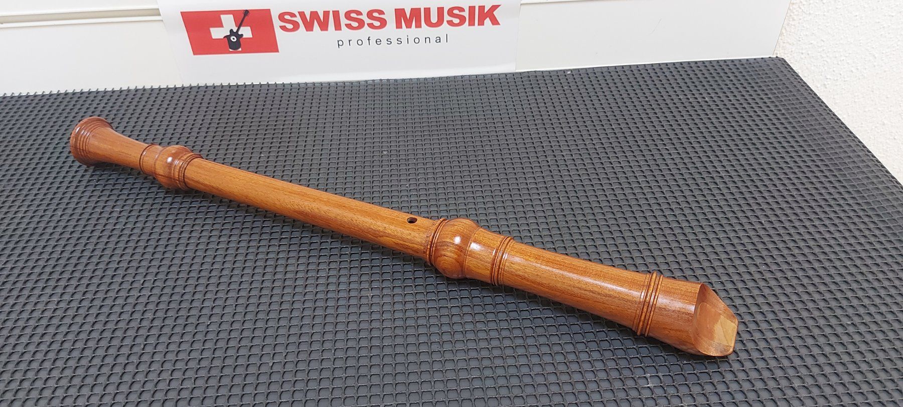 Strumenti musicali: FEHR Tenor, Modell III, 3-teilig, Birnbaum – Usato da Glattbrugg venduto da Swissmusik 1