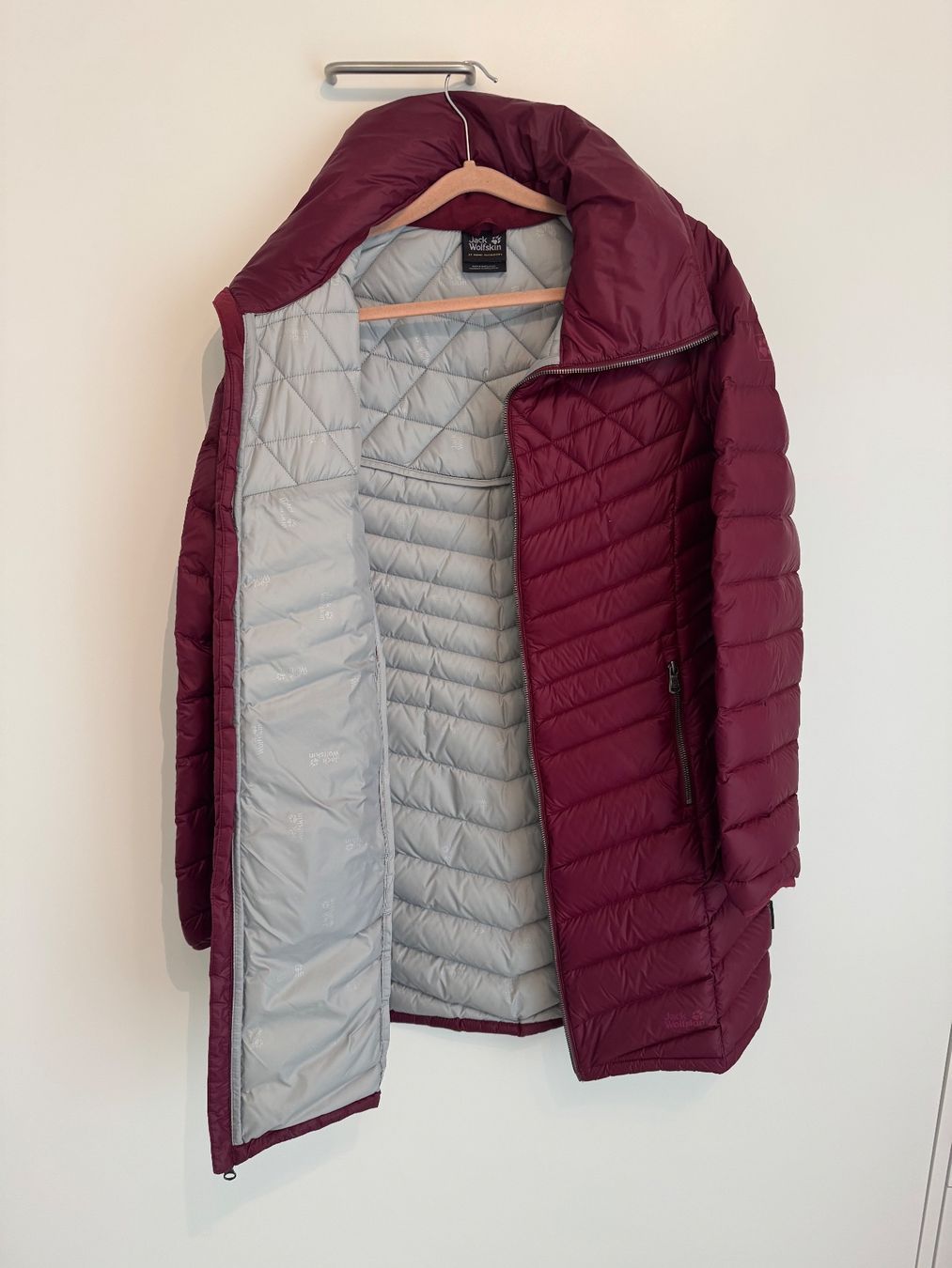 Jack Wolfskin Cappotti: Damen Wintermantel Jack Wolfskin – Usato da Subingen venduto da rstauffenegger 2