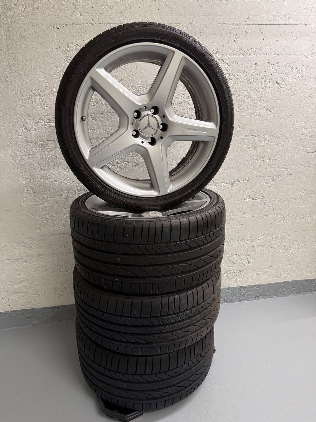 Mercedes-Benz Pneus & Kompletträder: Mercedes-Benz Cls63 Kompletträder – Gebraucht aus Lausen von Rocar_GmbH