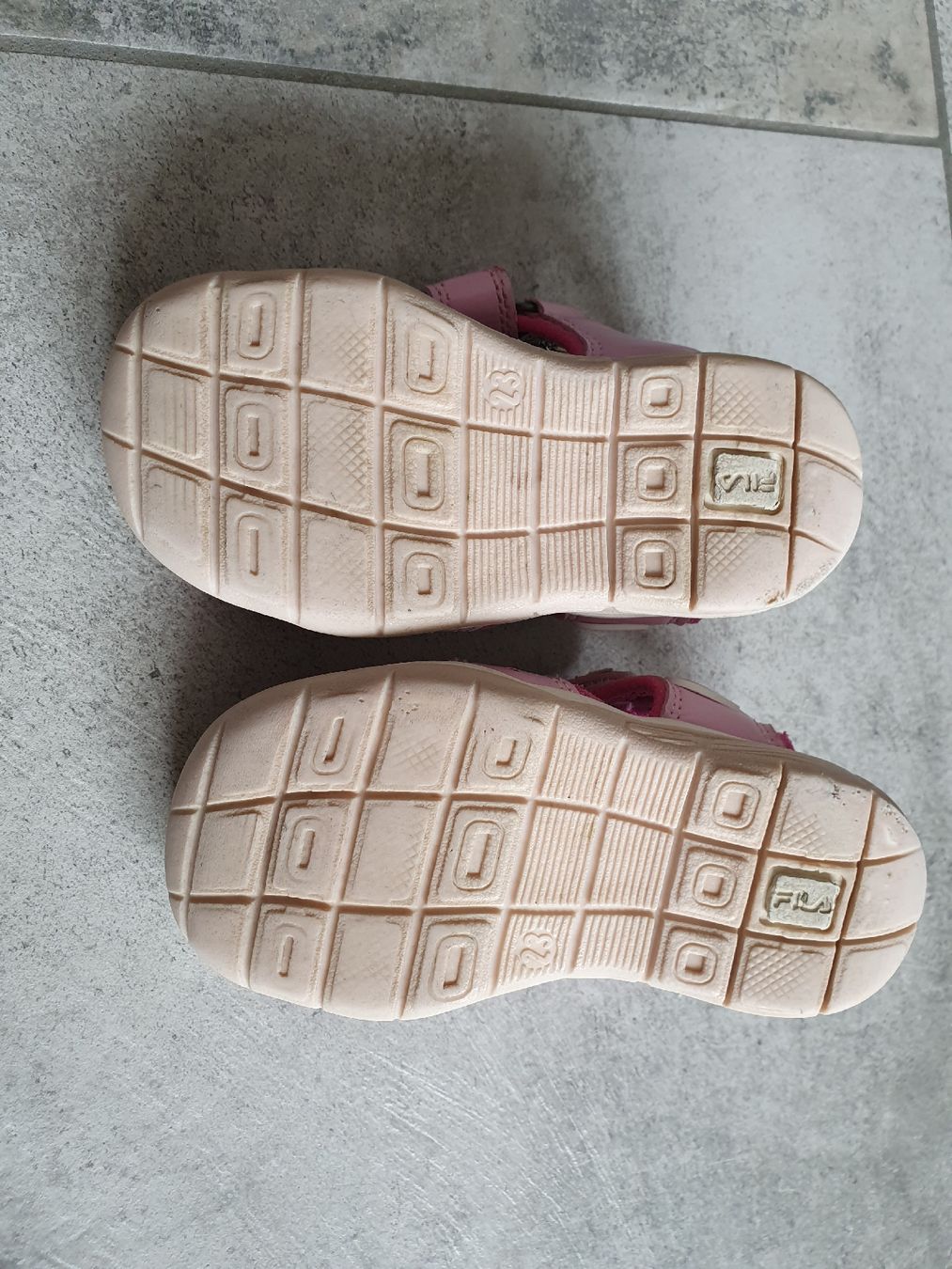 Fila Scarpe per ragazzi: Sandales Fila taille 23 – Usato da Le Noirmont venduto da Guiguiguette 2