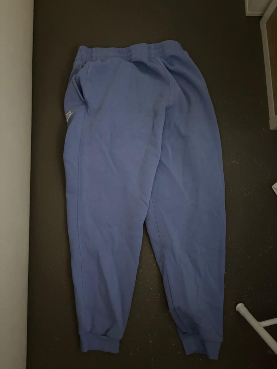 Nike Pantaloni: Pantalon de jogging Nike bleu clair - Taille  158-170 – Usato da Martigny venduto da lovejess 1