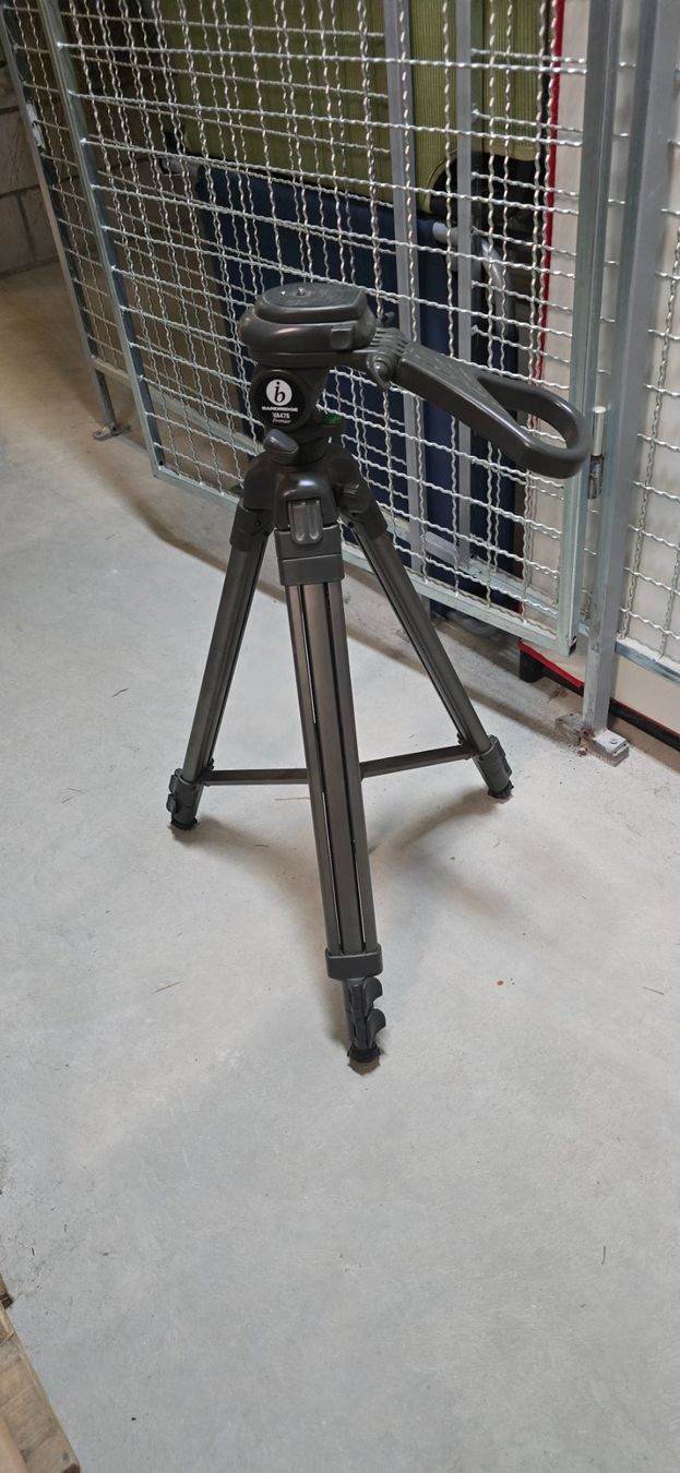 Treppiedi & Teste: Film/Foto Stativ – Usato da Oberkulm venduto da Figu 3