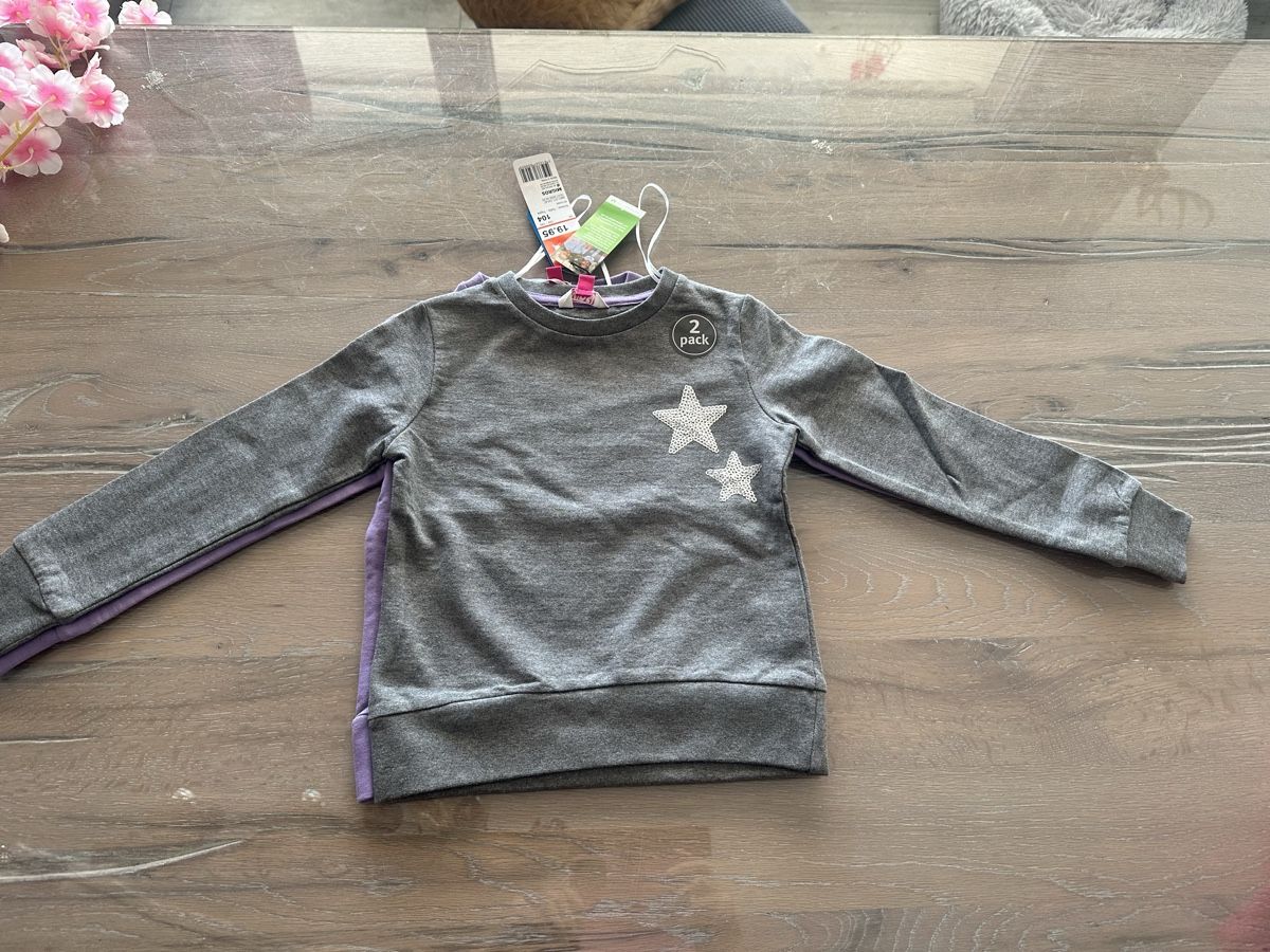 Maglioni & Felpe: 4 Pullover Mädchen verschiedene Farben Grösse 104 neu – Nuovo e nell'imballaggio originale da Safenwil venduto da Whoopie1 1