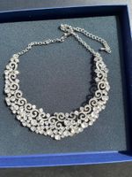 Halskette mit Swarovski-Steinen