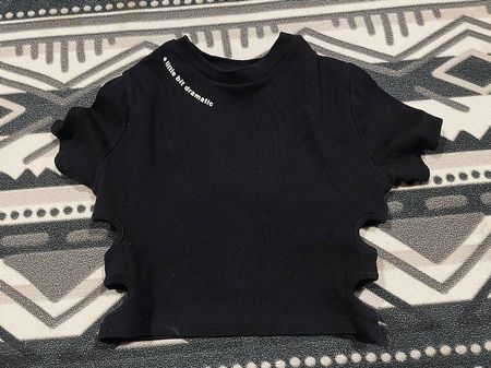 Black cropped