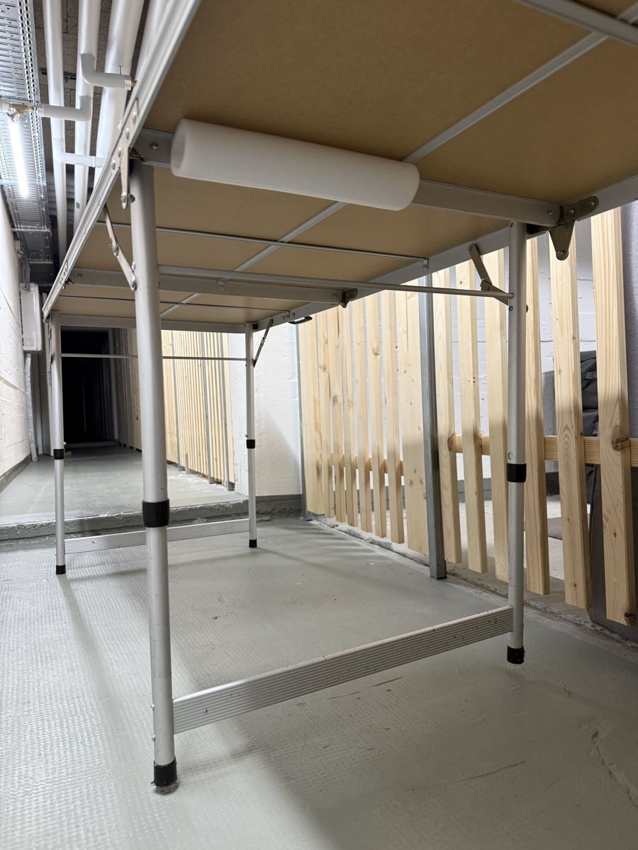 Toutes les décorations: Beerpong table – D'occasion à binningen par mfe_v6cn 3