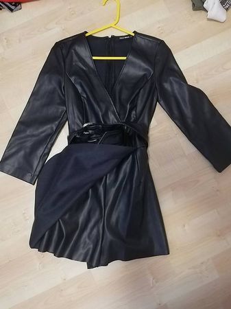 Schwarzes Kunstlederkleid Gr. 36 mit Gürtel